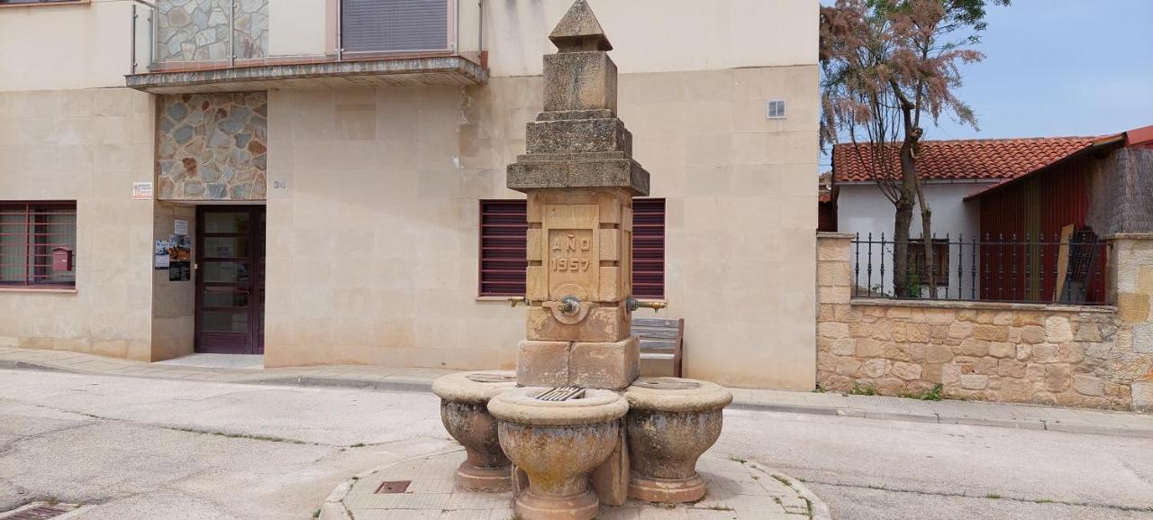 דירות Golmayo Vivienda Sierra De San Marcos מראה חיצוני תמונה
